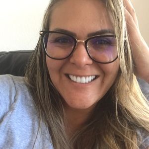 Meet your Posher, Fernanda